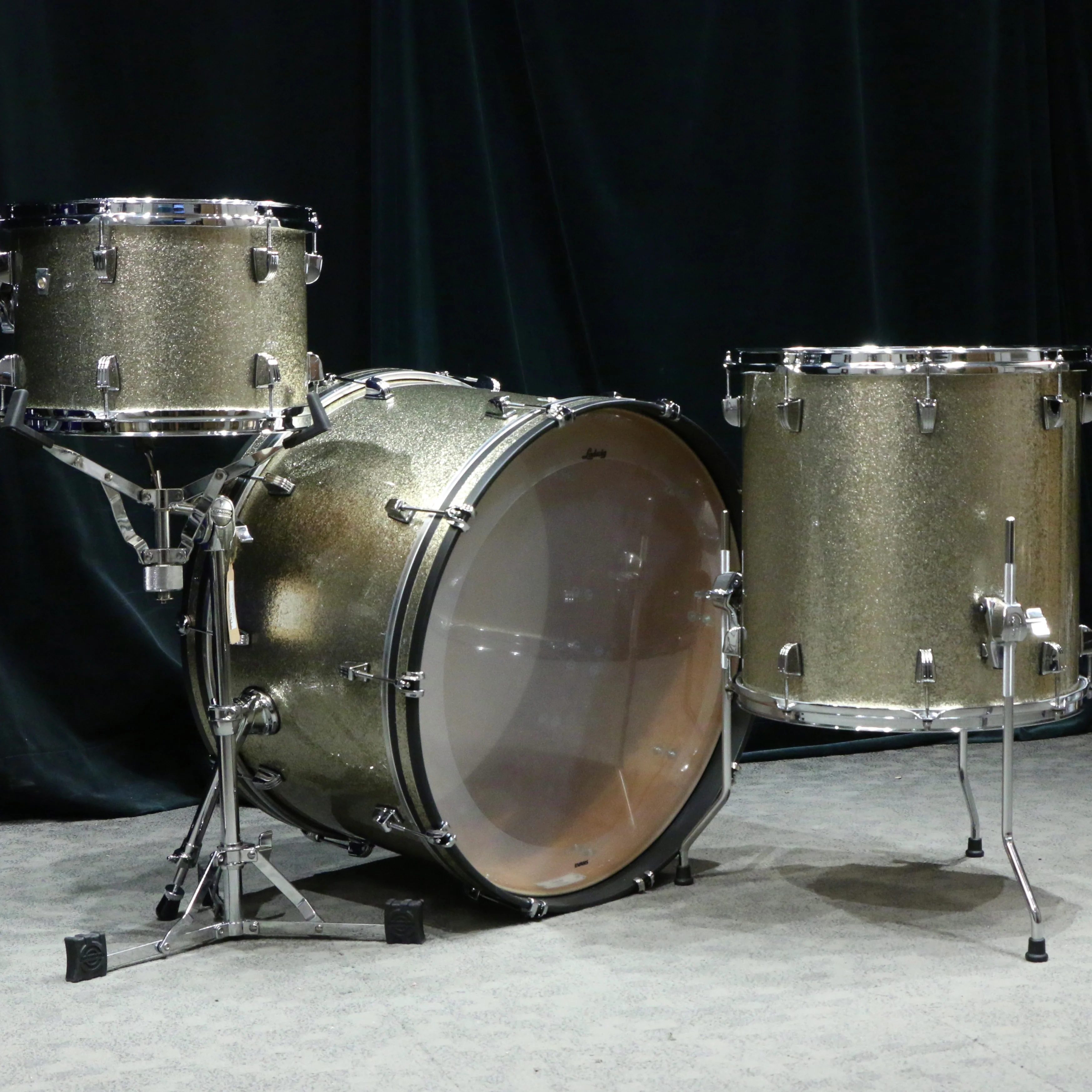 Ludwig NeuSonic Drum Kit 24-13-16in - Titanium Super Sparkle - Image 4