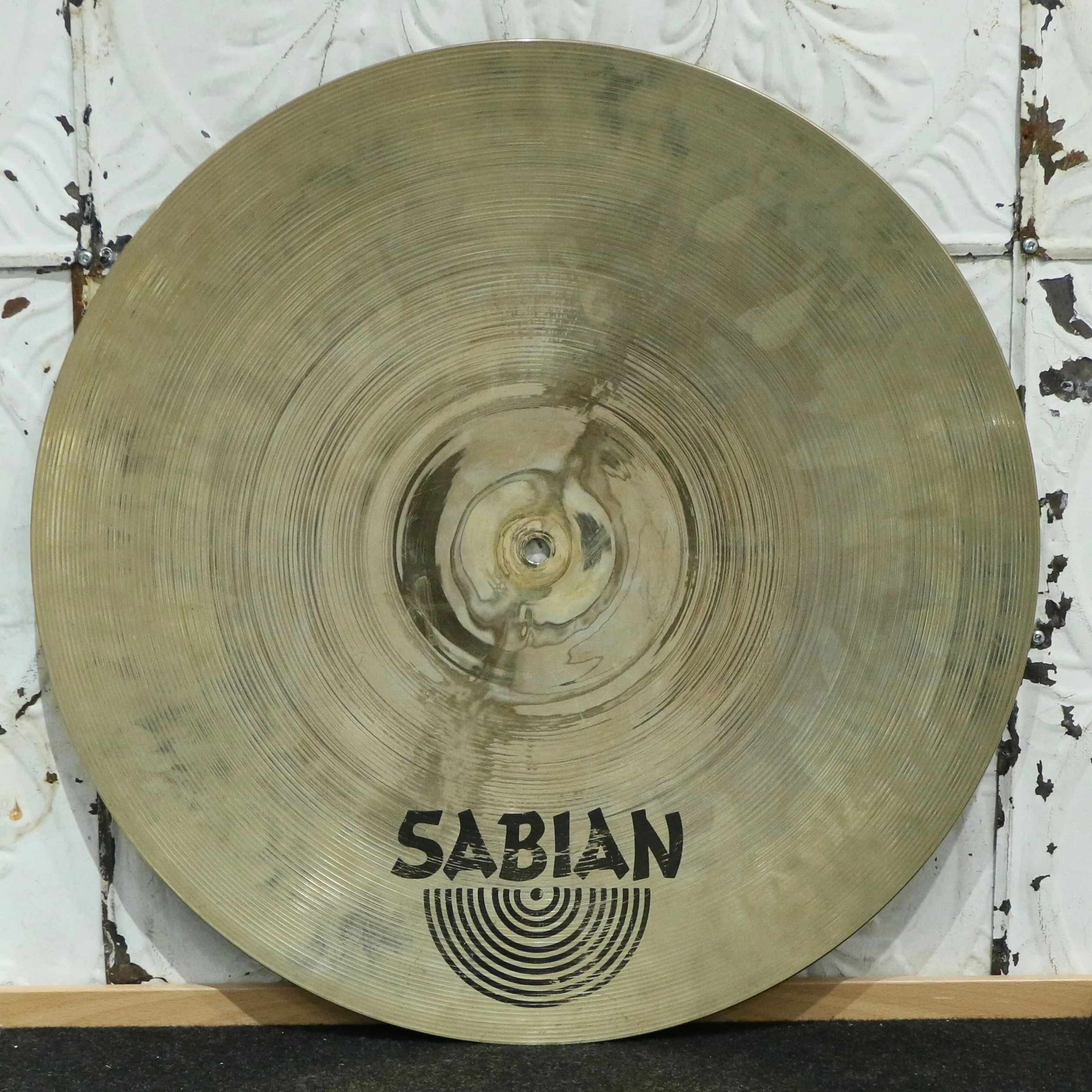 Used Sabian AA Flat Ride Cymbal 20in (3032g) - Image 2