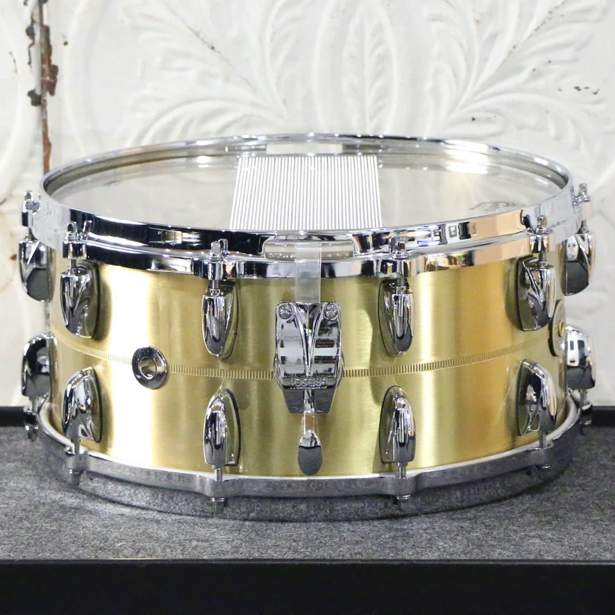 Gretsch USA Custom Bell Brass Snare Drum 14X6.5in - Image 2