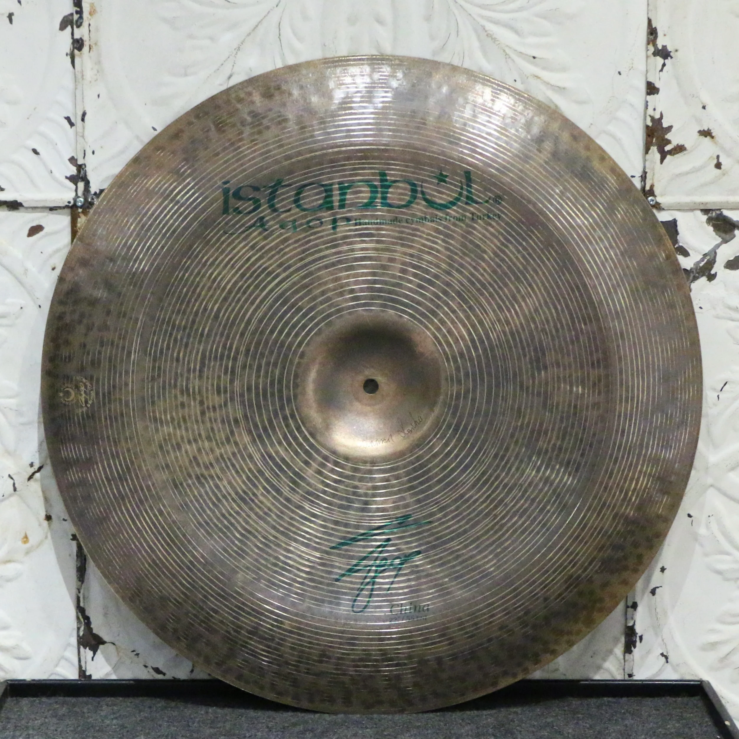 Istanbul Agop Signature Chinese Cymbal 22in (1654g) - Image 2