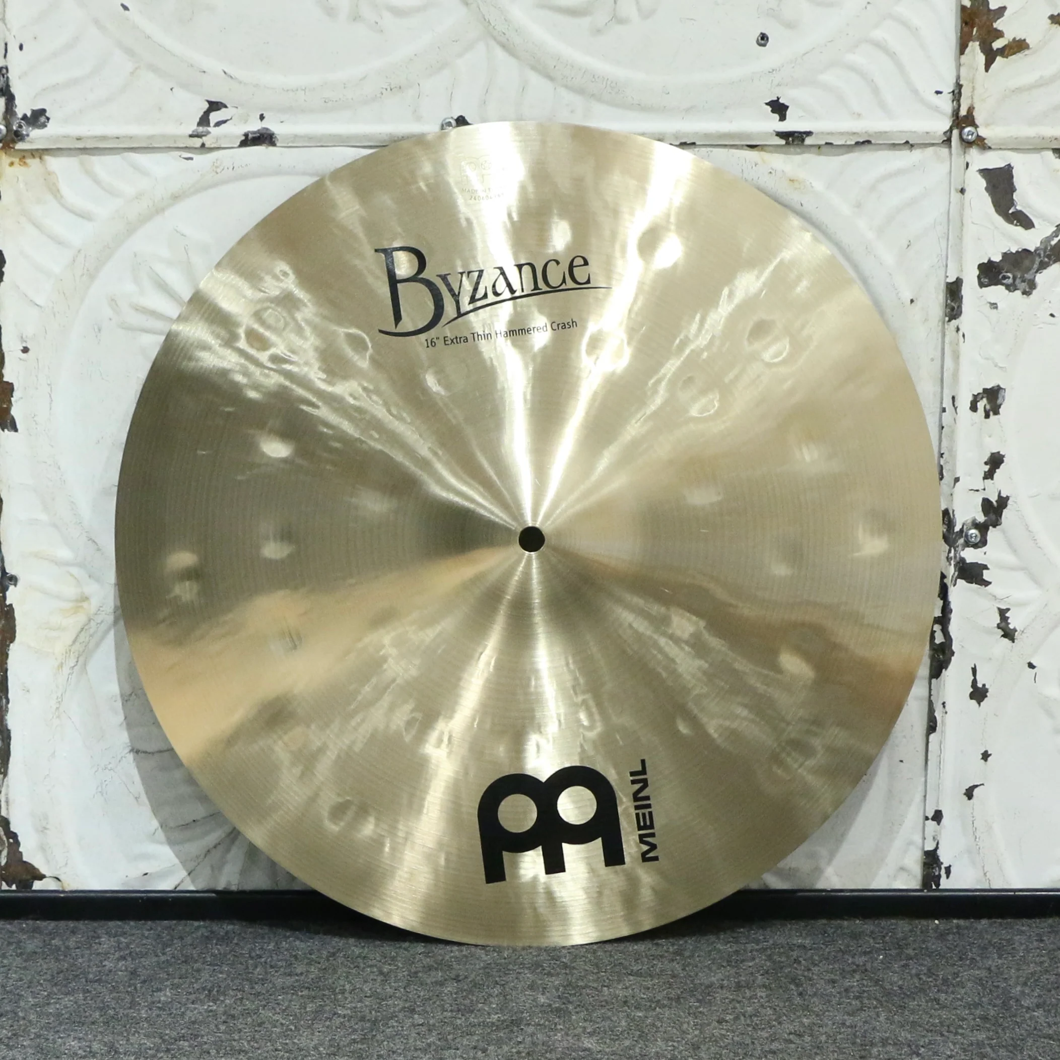 Meinl Byzance Traditional Extra Thin Hammered Crash 16in (1117g)