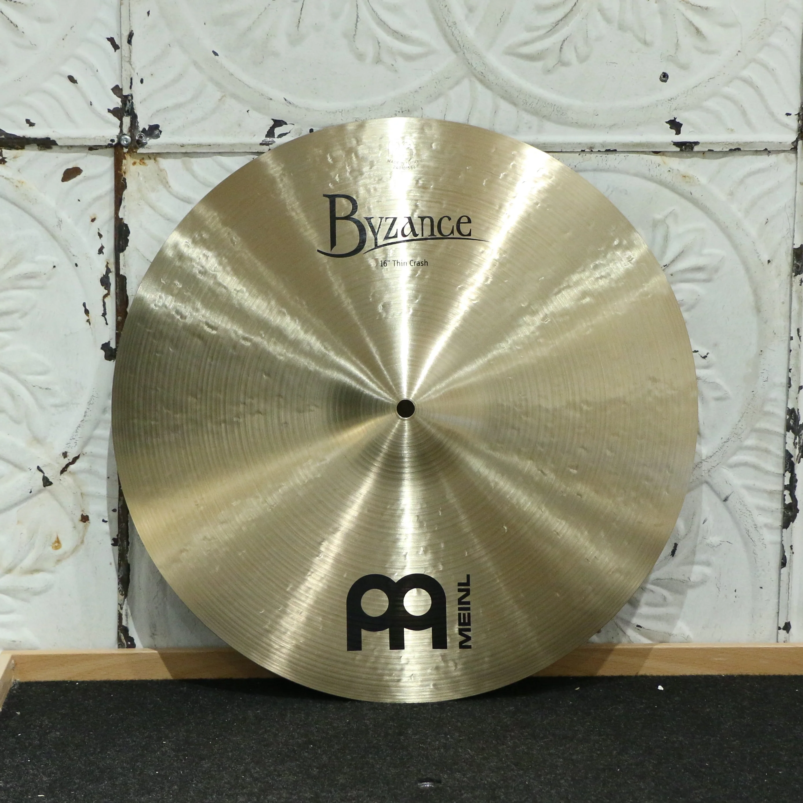 Meinl Byzance Traditional Thin Crash Cymbal 16in (1045g) - HANDPICKED - Image 2