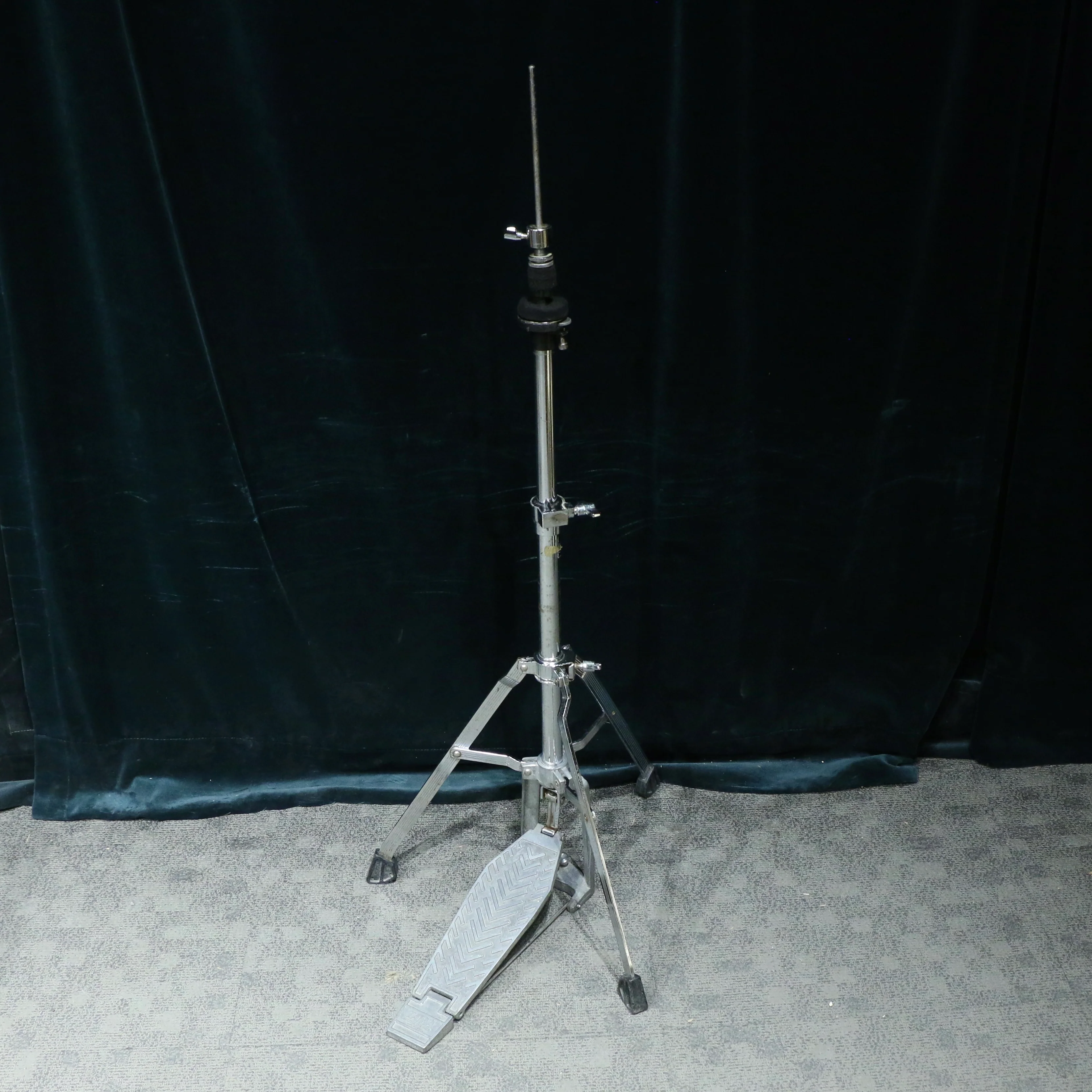Pied de hi-hat usagée Tama (sans ajustement)