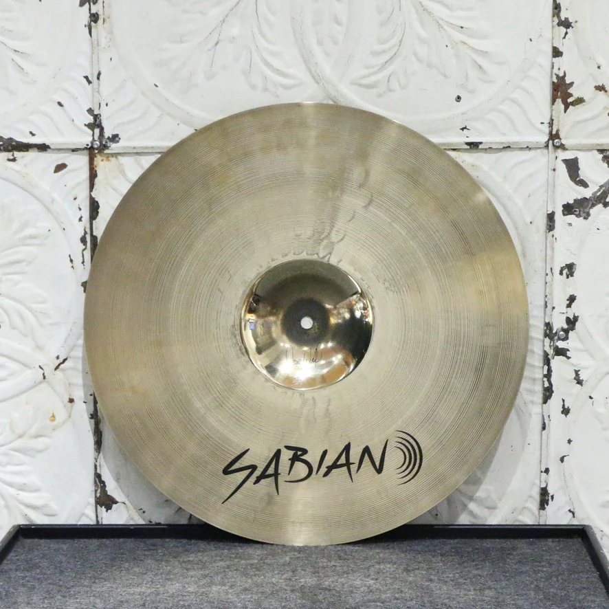 Sabian HHX Evolution Crash Cymbal 18in (1184g) - Image 2