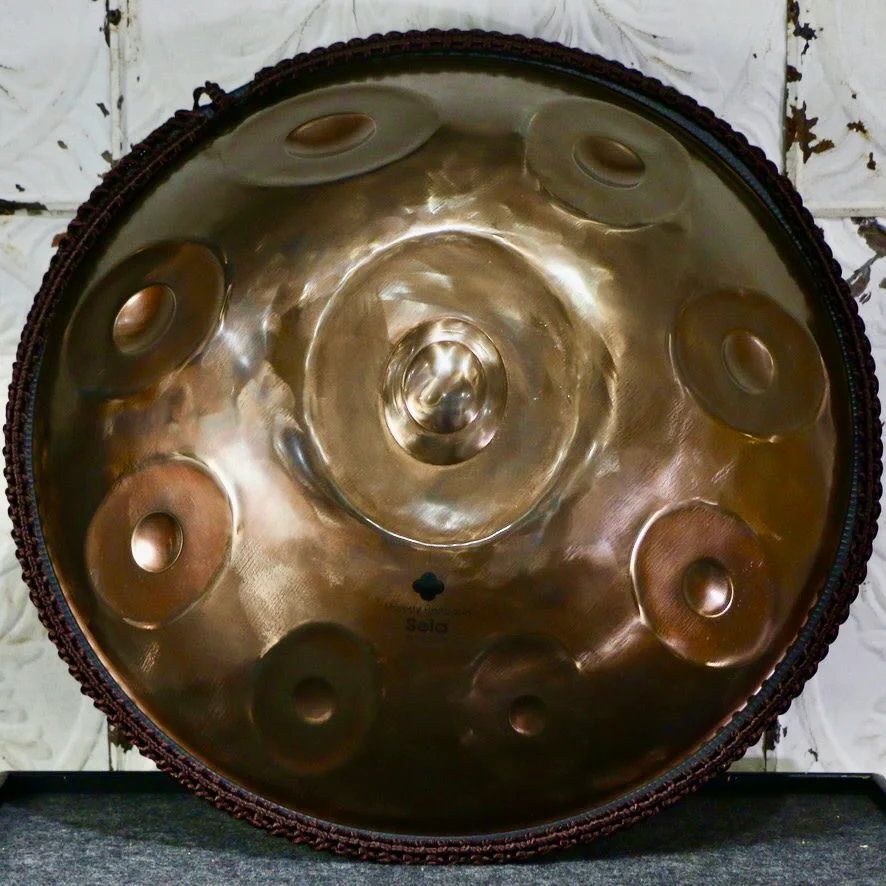 Sela Majesty Handpan - B Celtic Minor