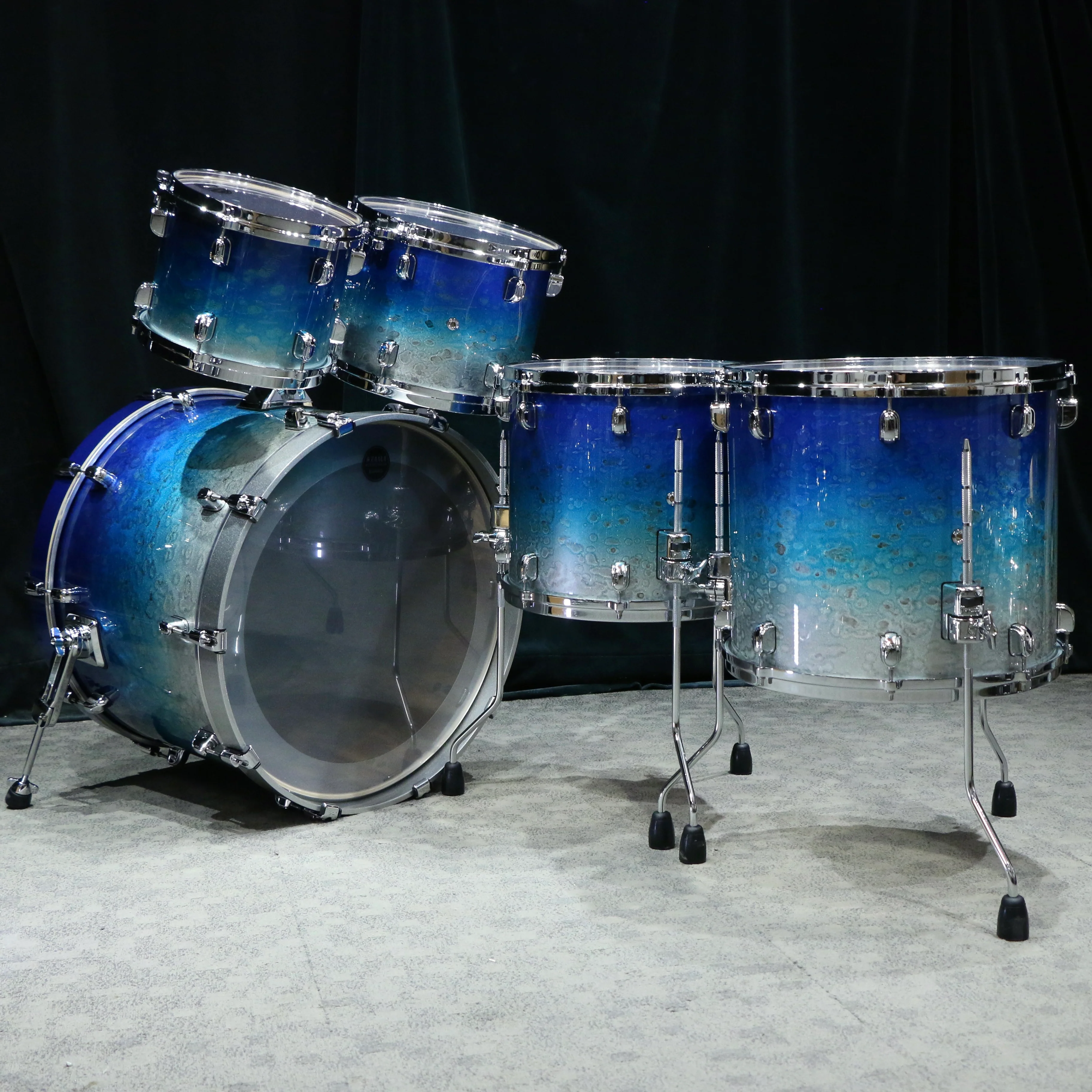 Tama Starclassic Walnut/Birch Drum Kit 22-10-12-14-16po - Molten Blue Ice Fade - Image 4
